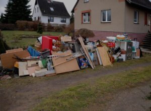 Residential Junk Removal in Palm Beach Gardens